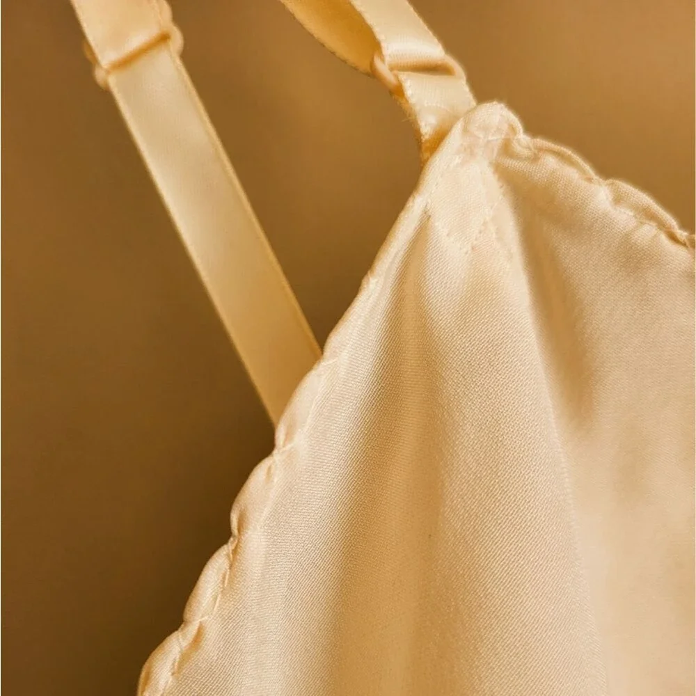 Vintage Wonder Maid Non-Cling Camisole – 1960s Era